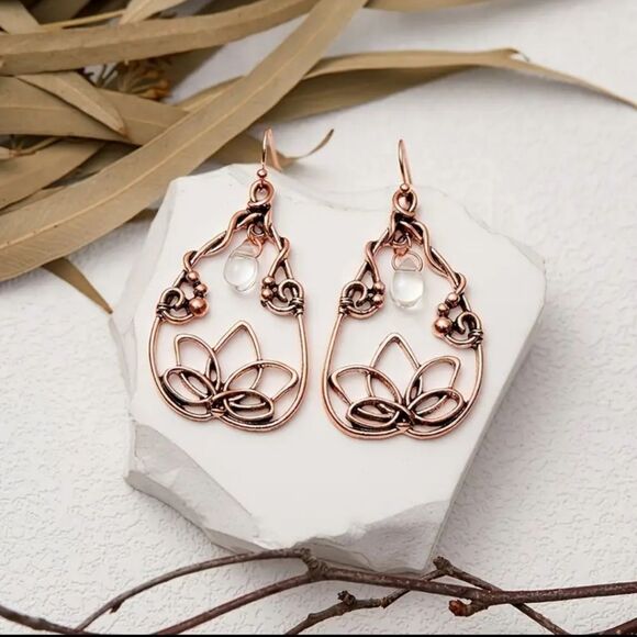 Copper wire lotus flower moonstone tear drop earrings - Picture 4 of 5